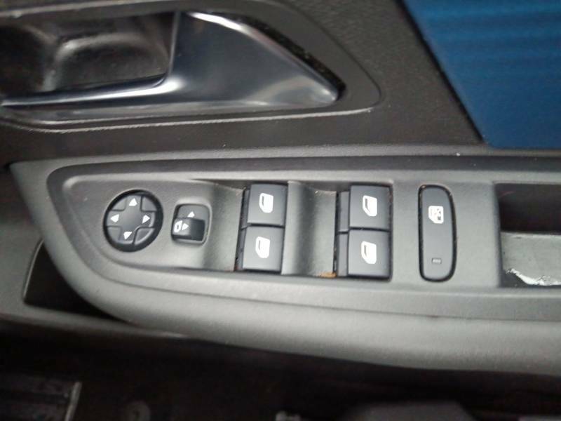 Citroen e-C4 50Kwh Shine Plus Hatchback 136 CE71DVR  #6