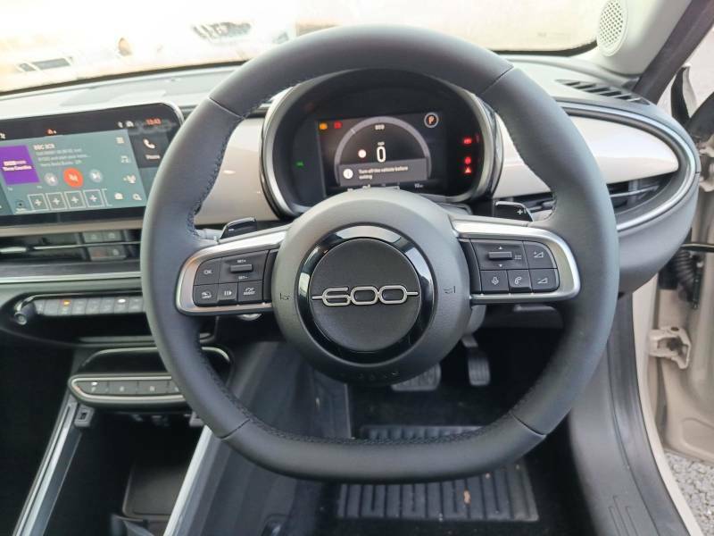 Fiat 600 1.2 Mhev Suv Hybrid E-dct Euro 6 Ss OY75LZV #3