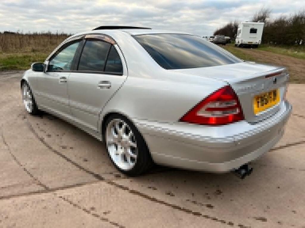 Mercedes-Benz C Class Saloon 3.2 C32 Amg 200151 Silver #2