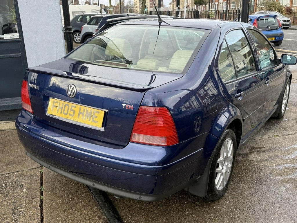 Volkswagen Bora Tdi Pd Highline Saloon Blue #3