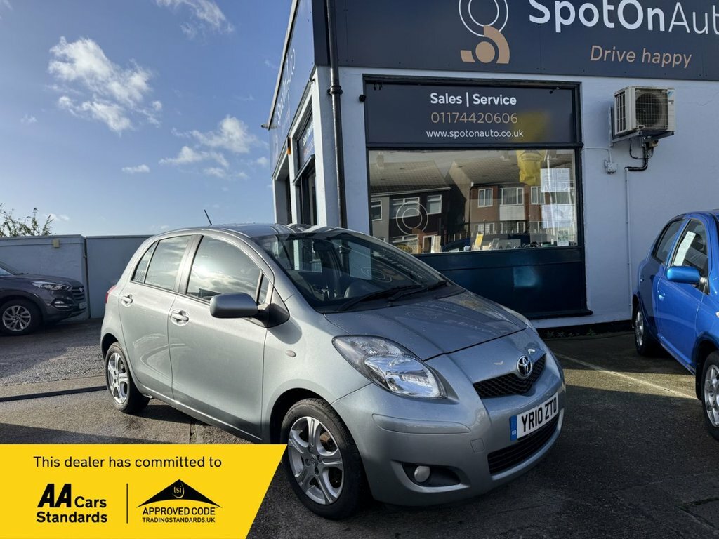 Toyota Yaris Dual Vvt-i Tr Hatchback Silver