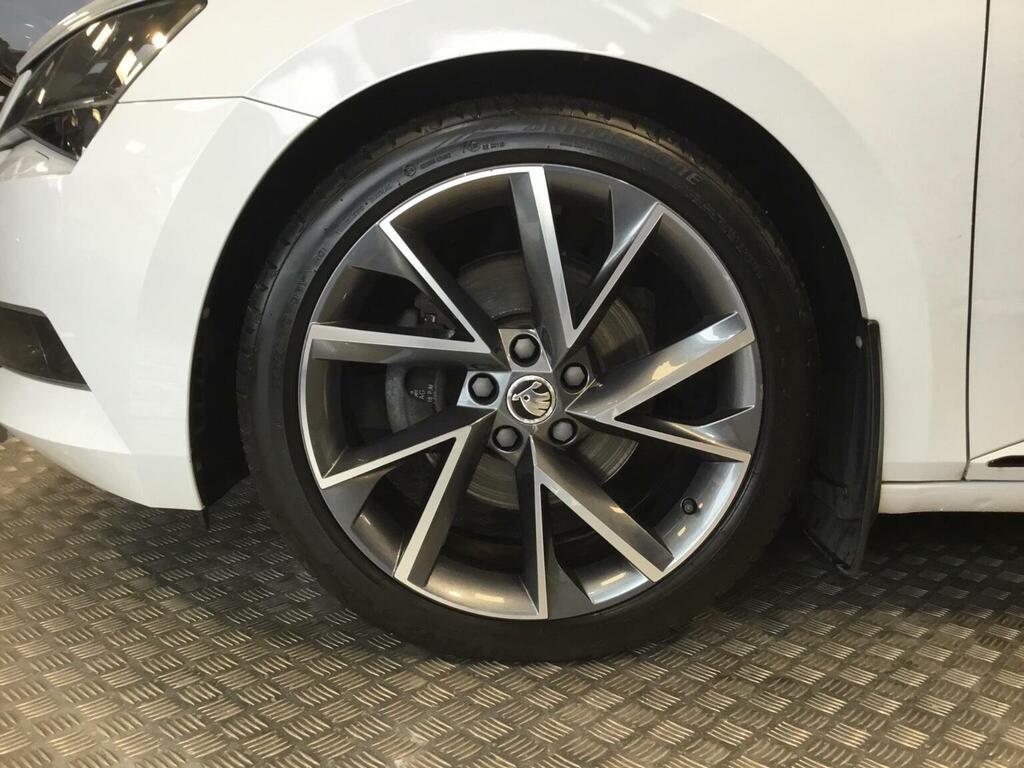 Skoda Superb Estate 2.0 Tsi Sportline Dsg Euro 6 Ss 201 White #6