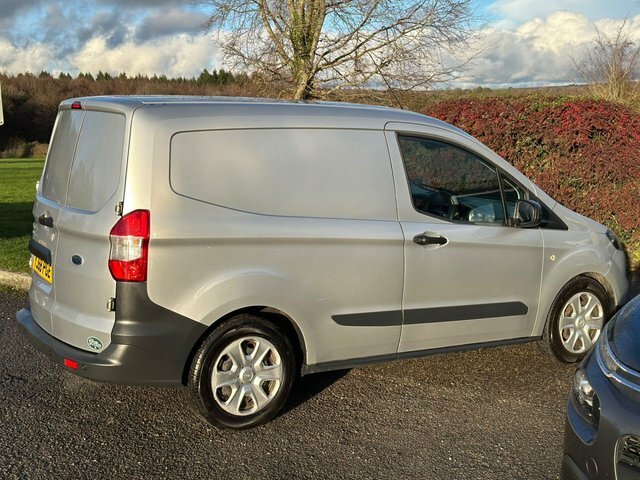 Ford Transit Courier Tdci Trend Panel Van YJ68PGE Silver #5