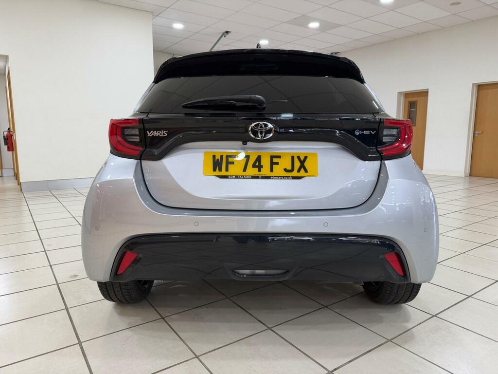 Toyota Yaris 1.5 Vvt-h Premiere Edition Hatchback Hy WF74FJX Silver #6