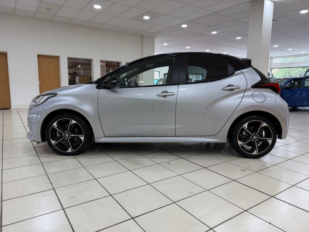 Toyota Yaris 1.5 Vvt-h Premiere Edition Hatchback Hy WF74FJX Silver #5