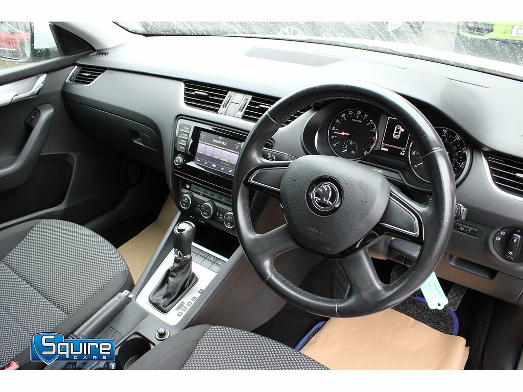 Skoda Octavia Tdi Se U1339 White #2