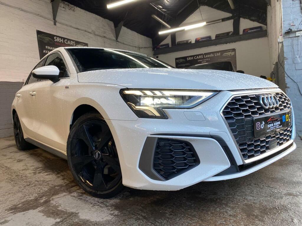 Audi A3 Hatchback 1.5 Tfsi 35 S Line Sportback S Tronic Eu DG70CFJ White #3