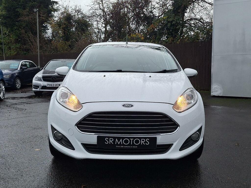 Ford Fiesta Hatchback 1.6 Zetec Powershift Euro 5 201363 White #2