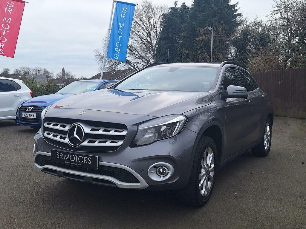 Mercedes-Benz GLA Class Suv 1.6 Gla200 Se Executive Euro 6 Ss 20 SP68YYN Grey #3