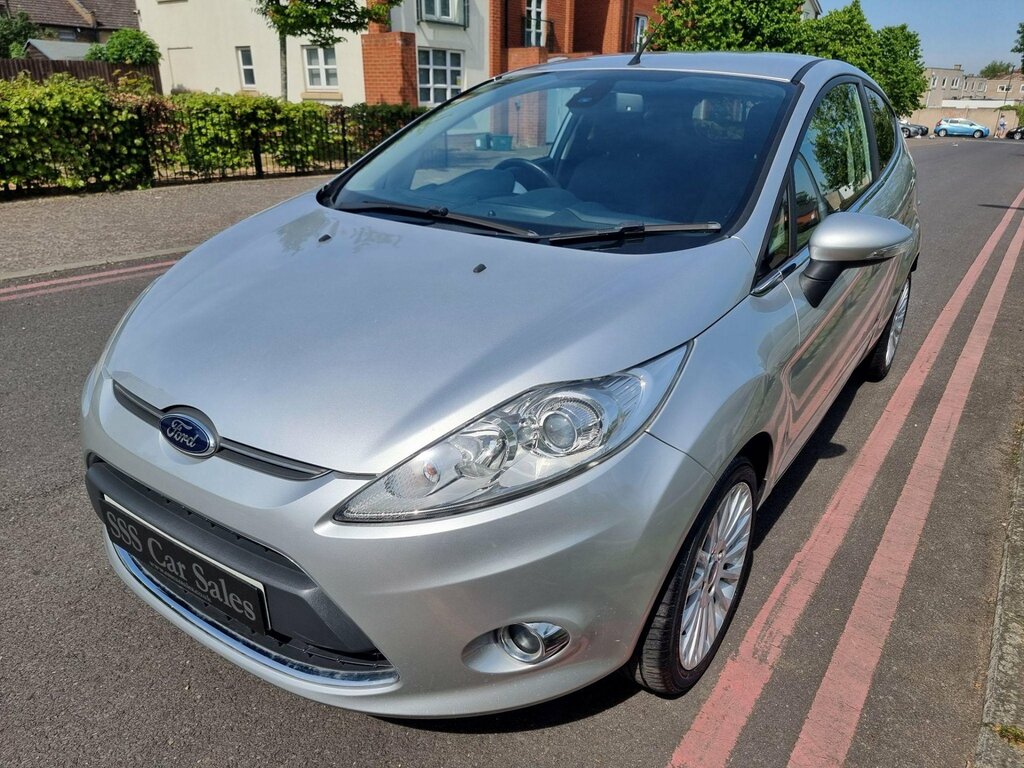 Ford Fiesta 1.4 Titanium LC62ONN Silver #4