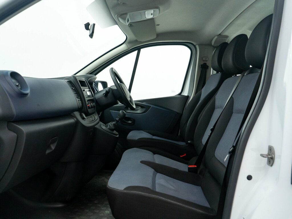 Vauxhall Vivaro L2h1 2900 Combi Cdti Biturbo Ss DA17LSY White #6
