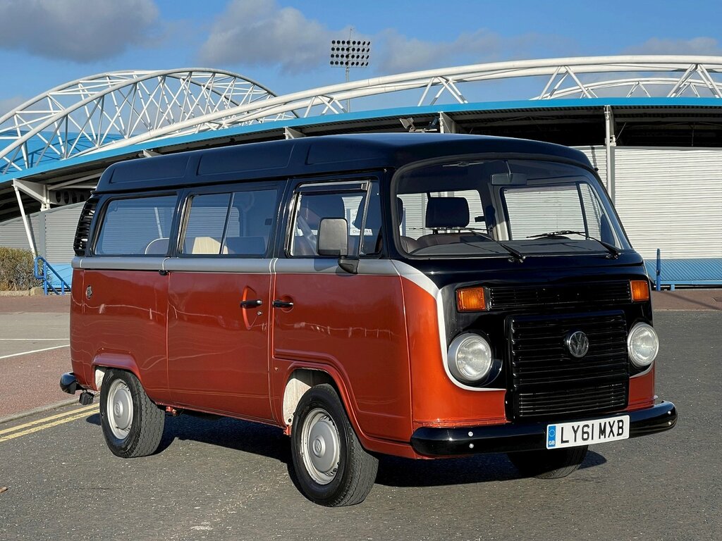 Volkswagen Transporter 1.4L T2 Camper Van Brown
