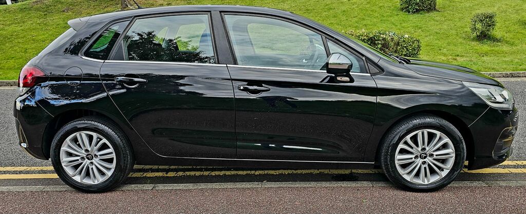 Citroen C4 1.2 Puretech Flair Hatchback Eur MV65URS Black #2