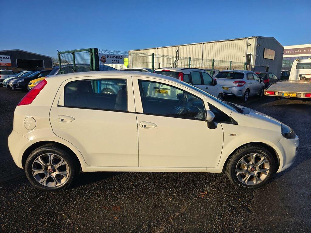 Fiat Punto 1.4 Easy Euro 6 S S White #2