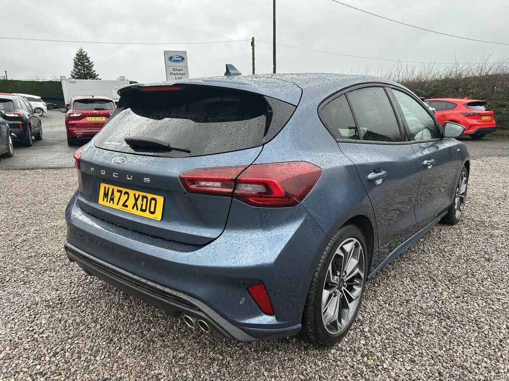 Ford Focus 1.0T Ecoboost St-line Vignale Hatchback Blue #4