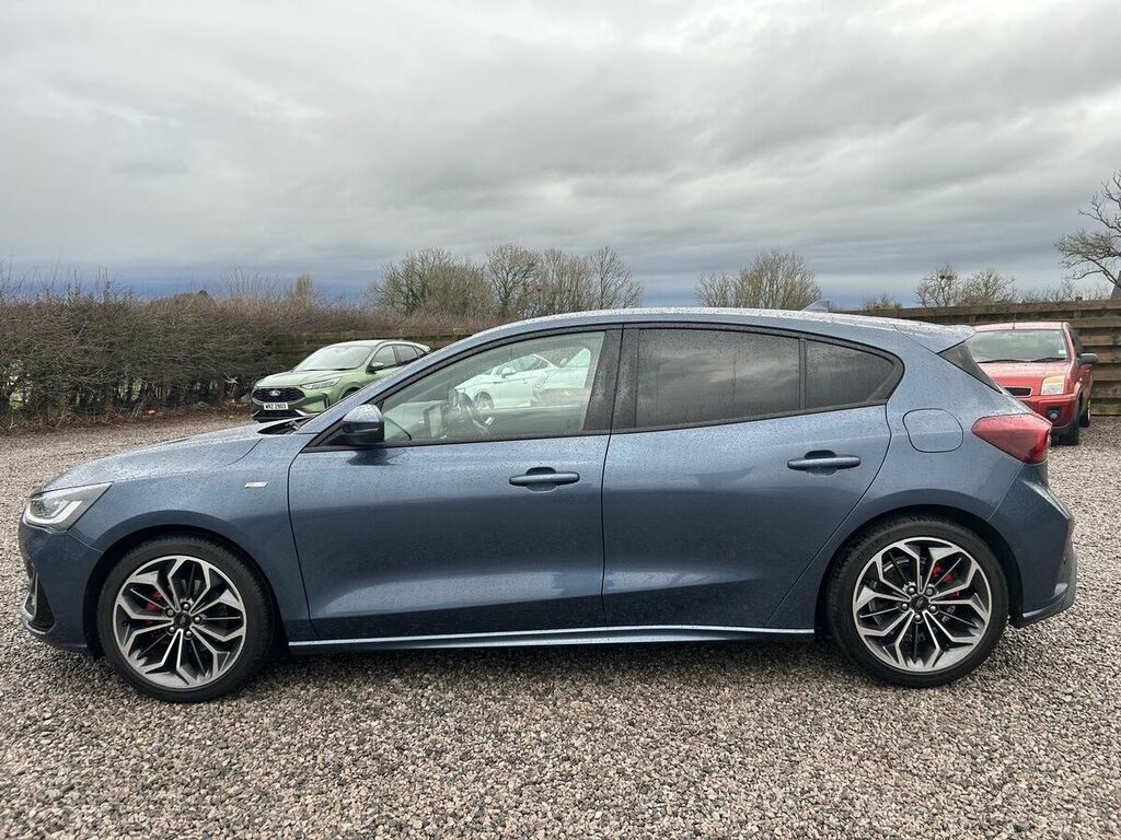 Ford Focus 1.0T Ecoboost St-line Vignale Hatchback Blue #3