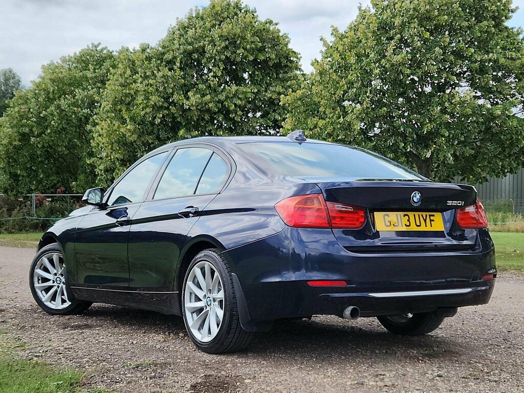 BMW 3 Series 2.0 320I Modern Euro 6 Ss 201313 GJ13UYF Blue #5
