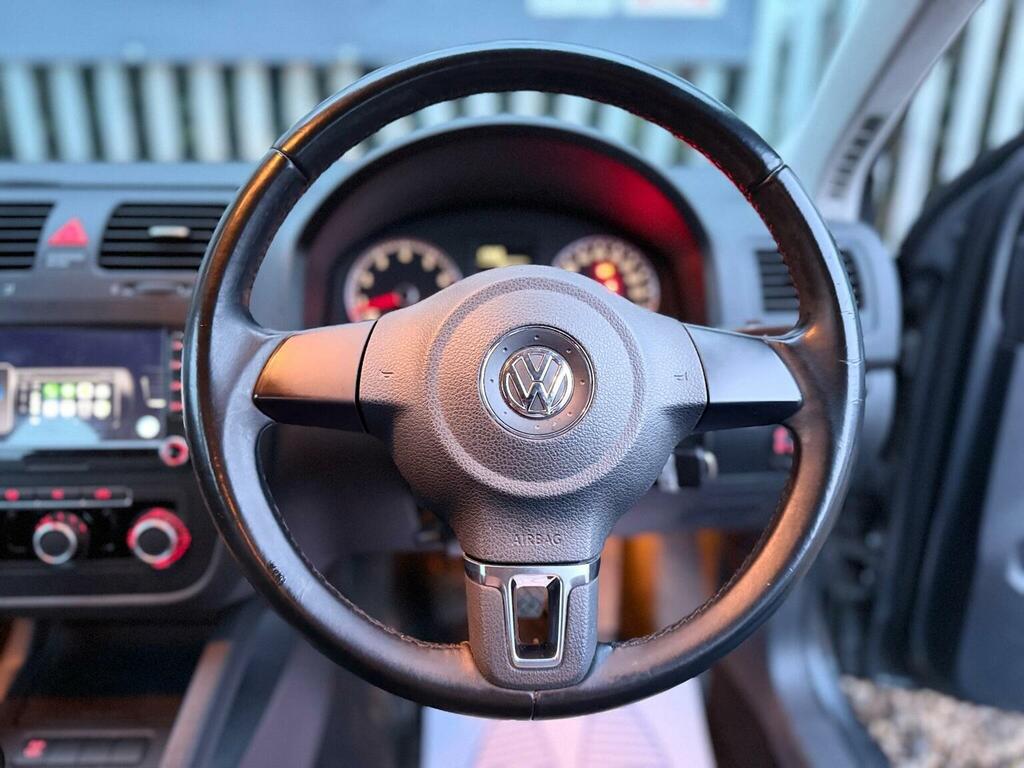 Volkswagen Jetta Jetta S Tdi Red #13