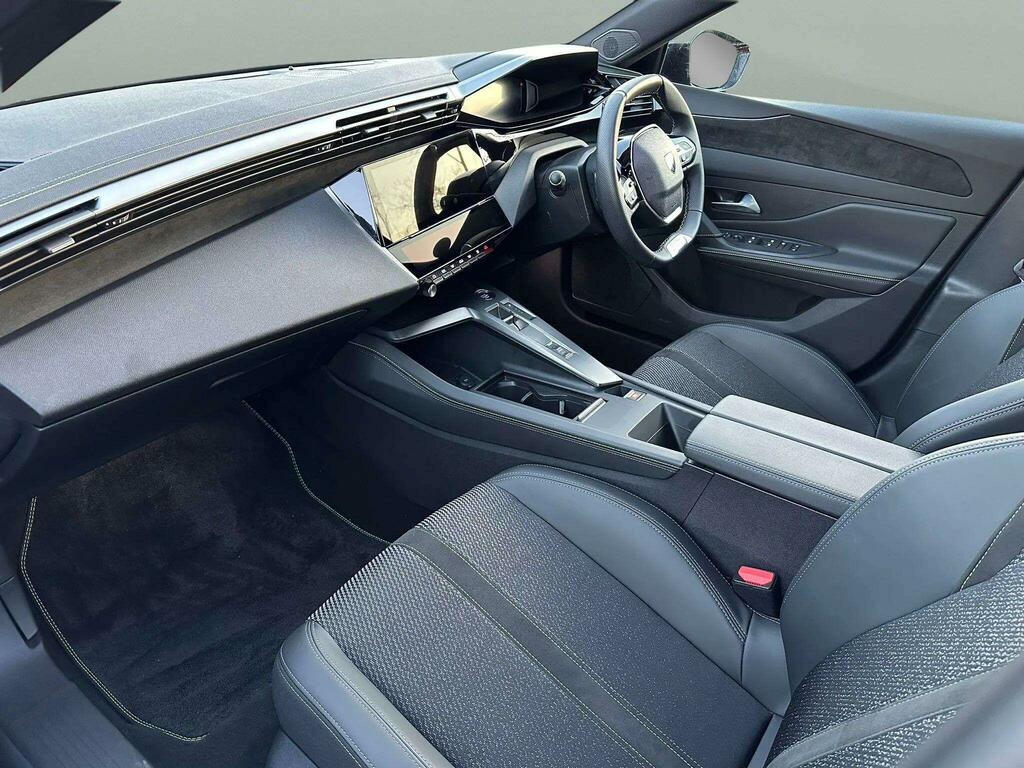 Peugeot 408 58Kwh Gt Fastback VE25TZT Red #4