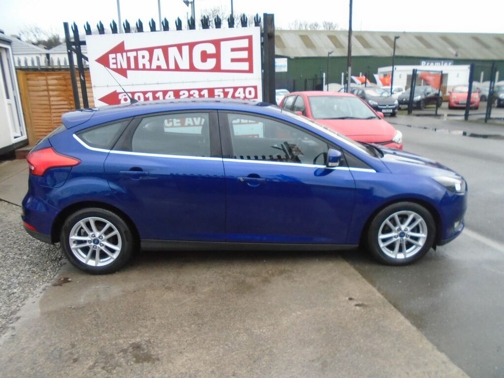 Ford Focus 1.6 Tdci Zetec Hatchback Euro 5 GX15ROU Blue #5