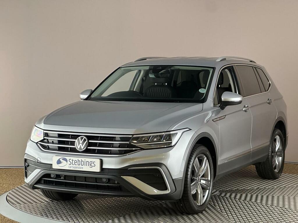 Volkswagen Tiguan Allspace 1.5 Tsi Life Euro 6 Ss  #4