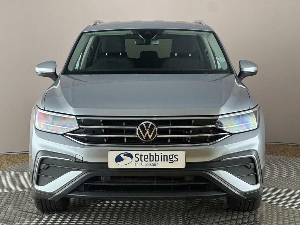 Volkswagen Tiguan Allspace 1.5 Tsi Life Euro 6 Ss  #3