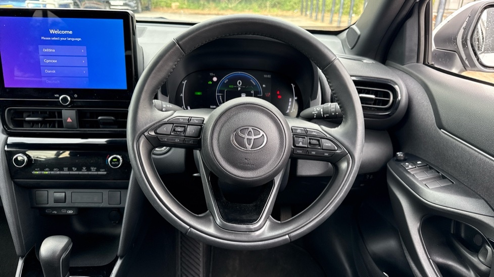 Toyota Yaris Cross 1.5 Vvt-h Design E-cvt Euro 6 Ss AX74JVL White #6