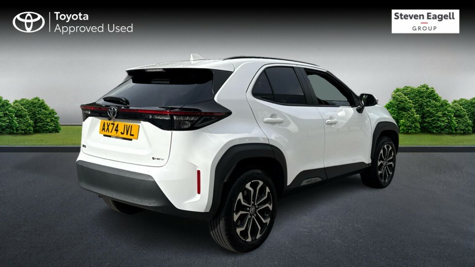 Toyota Yaris Cross 1.5 Vvt-h Design E-cvt Euro 6 Ss AX74JVL White #2