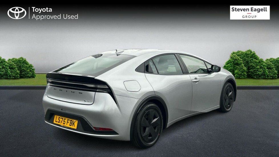 Toyota Prius 2.0 13.6Kwh Design Cvt Euro 6 Ss LS75FBK #2