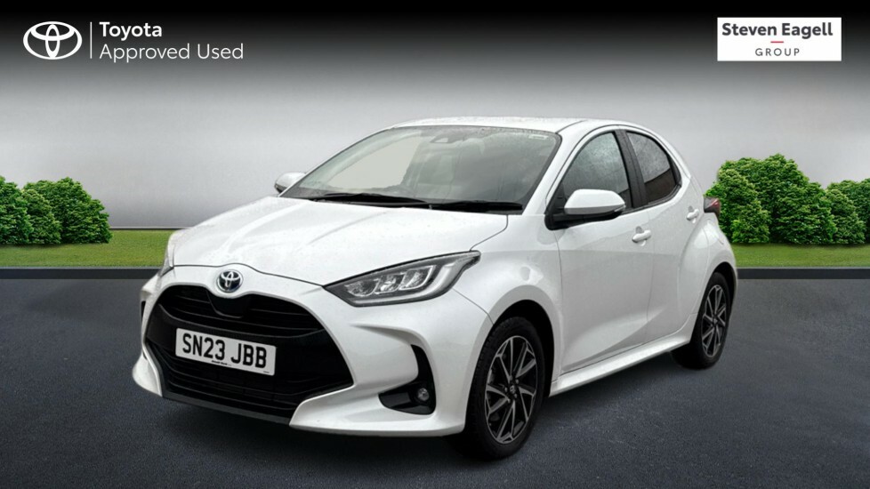 Toyota Yaris 1.5 Vvt-h Design E-cvt Euro 6 Ss SN23JBB White #3