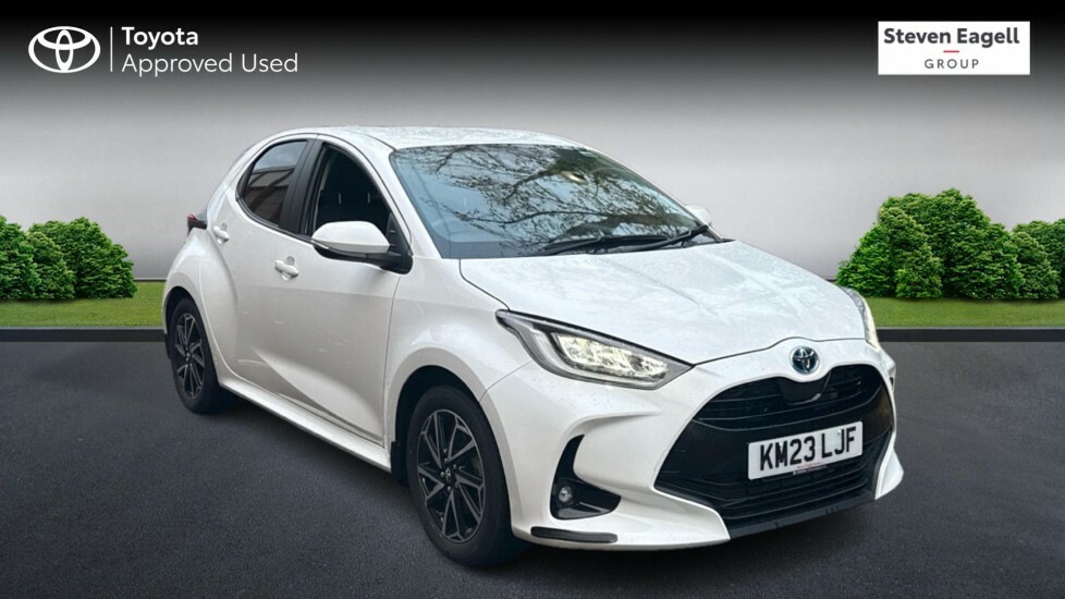 Toyota Yaris 1.5 Vvt-h Design Hatchback Hybrid E-cvt White