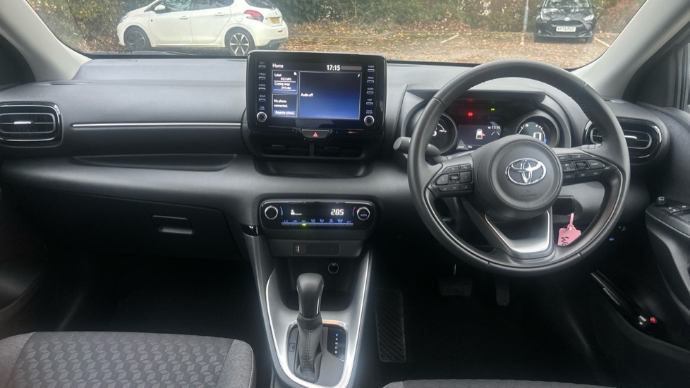 Toyota Yaris 1.5 Vvt-h Design Hatchback Hybrid E-cvt KM23LJF White #5
