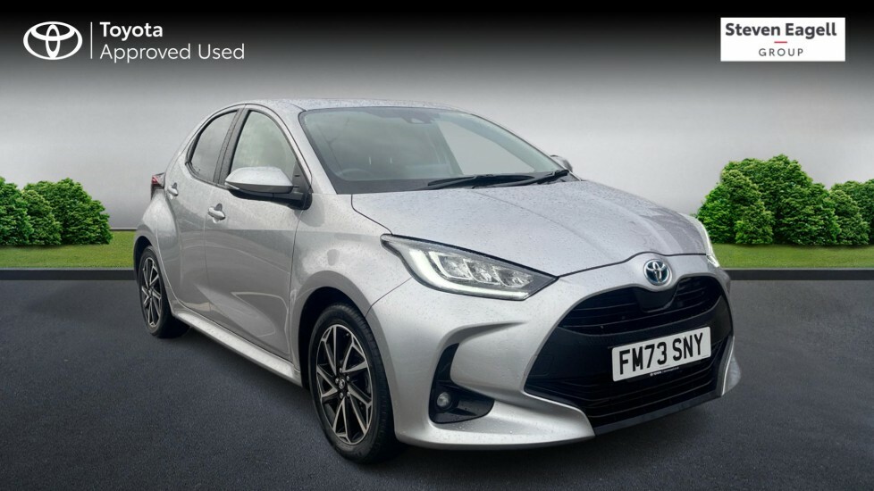 Toyota Yaris 1.5 Vvt-h Design E-cvt Euro 6 Ss Silver