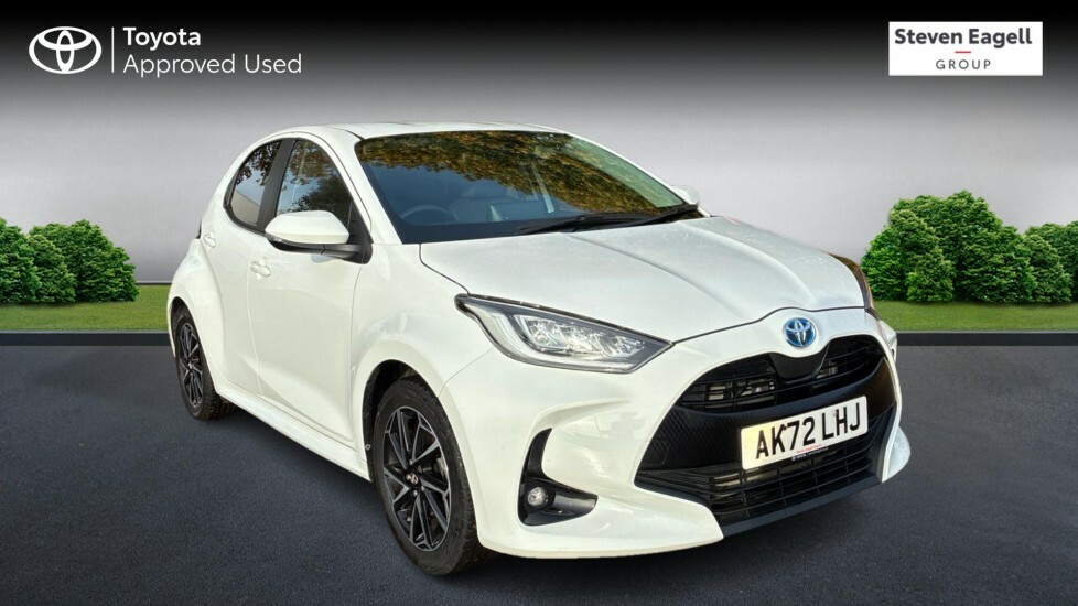 Toyota Yaris 1.5 Vvt-h Design E-cvt Euro 6 Ss White