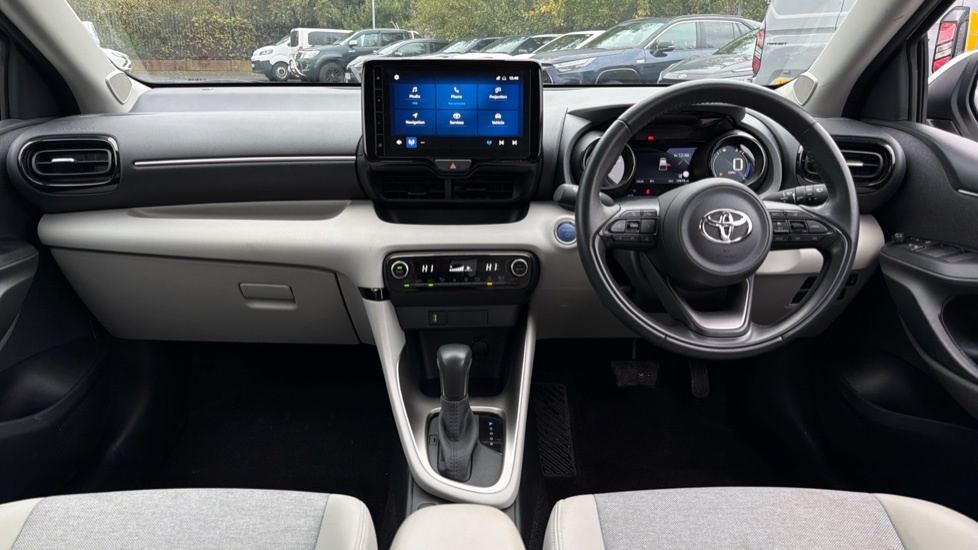 Toyota Yaris 1.5 Vvt-h Excel E-cvt Euro 6 Ss WK72ZTF White #5