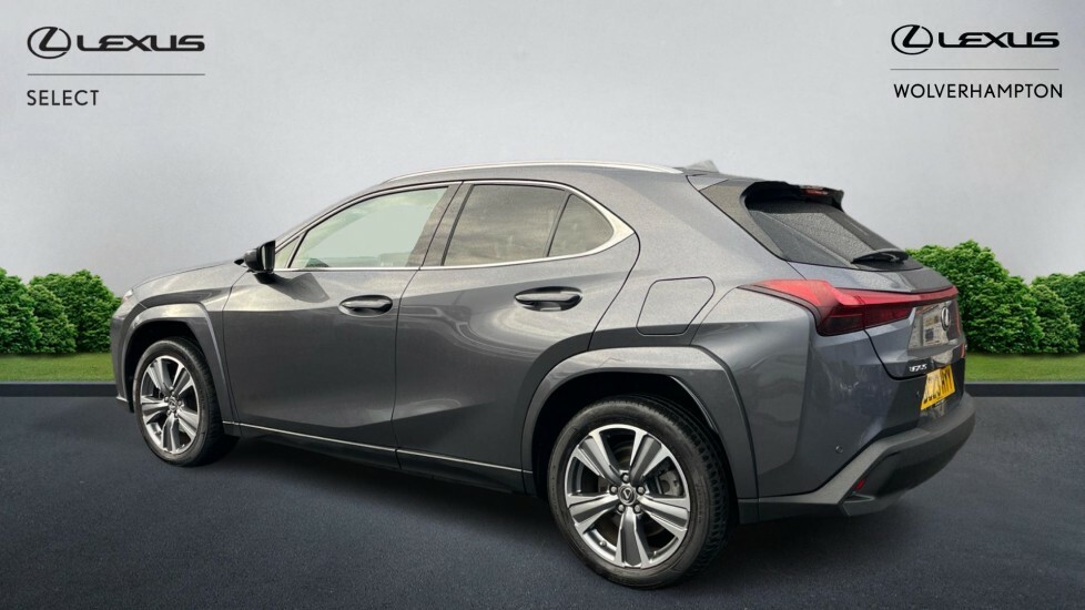 Lexus UX 300E 72.8Kwh Takumi Grey #2