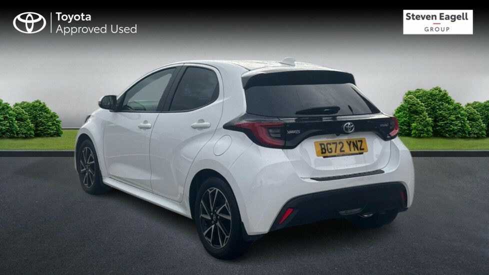 Toyota Yaris 1.5 Vvt-h Design E-cvt Euro 6 Ss BG72YNZ White #4