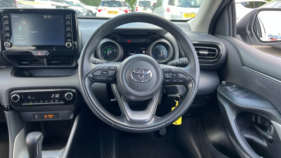 Toyota Yaris 1.5 Vvt-h Design E-cvt Euro 6 Ss K321LBE White #6