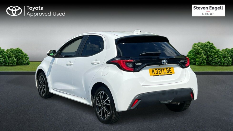 Toyota Yaris 1.5 Vvt-h Design E-cvt Euro 6 Ss K321LBE White #4