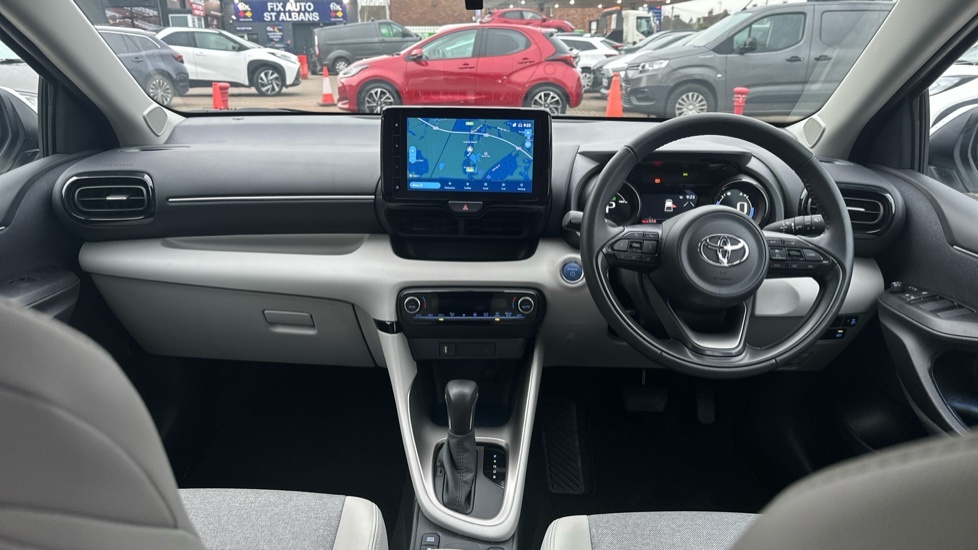 Toyota Yaris 1.5 Vvt-h Excel E-cvt Euro 6 Ss LM73OLV White #5
