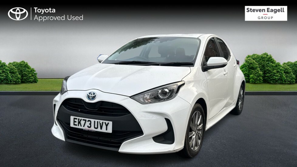 Toyota Yaris 1.5 Vvt-h Icon E-cvt Euro 6 Ss EK73UVY White #3
