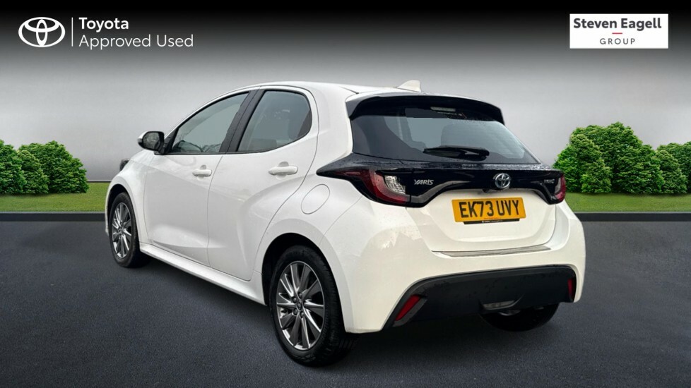 Toyota Yaris 1.5 Vvt-h Icon E-cvt Euro 6 Ss EK73UVY White #4