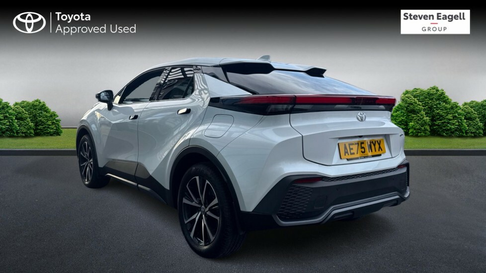 Toyota C-Hr 2.0 Vvt 13.6Kwh Design Cvt Euro 6 Ss AE75WYX White #4