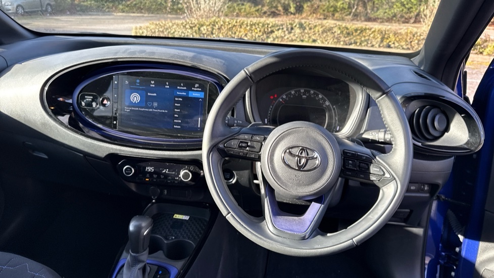 Toyota Aygo X 1.0 Vvt-i Exclusive X-shift Euro 6 Ss OE73GZA Blue #5