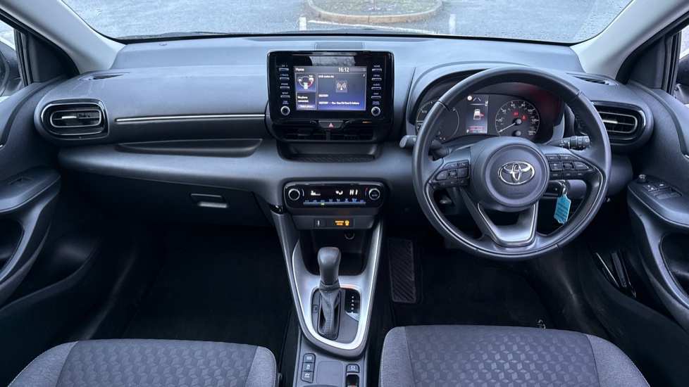Toyota Yaris 1.5 Vvt-h Icon Hatchback Hybrid E-cvt E EF73CZS White #5