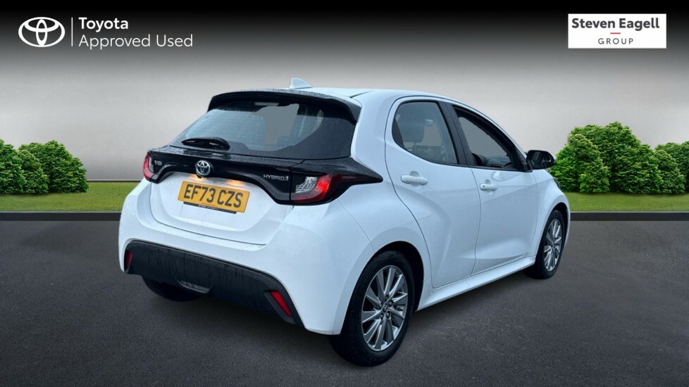 Toyota Yaris 1.5 Vvt-h Icon Hatchback Hybrid E-cvt E EF73CZS White #2