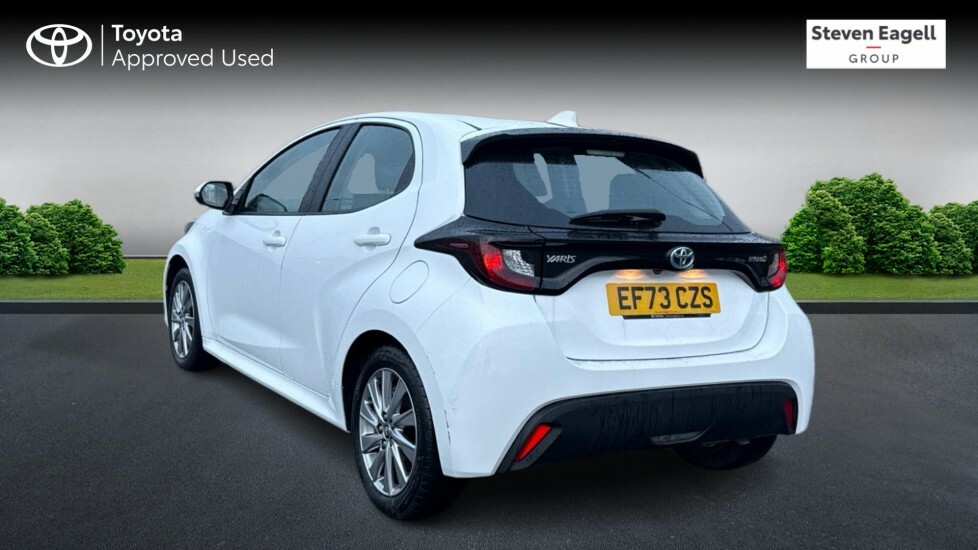 Toyota Yaris 1.5 Vvt-h Icon Hatchback Hybrid E-cvt E EF73CZS White #4