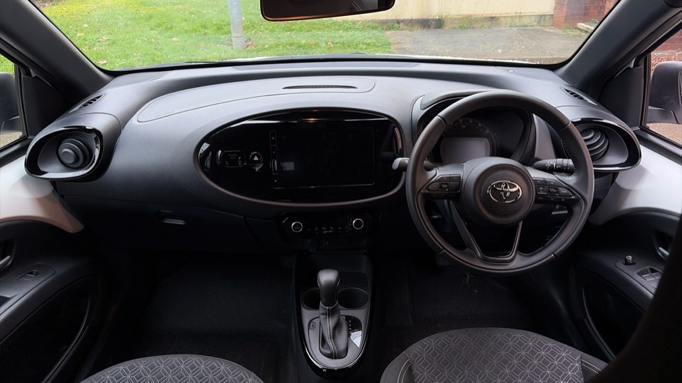 Toyota Aygo X 1.0 Vvt-i Edge Hatchback X-shift Euro 6 KN74OCG White #5