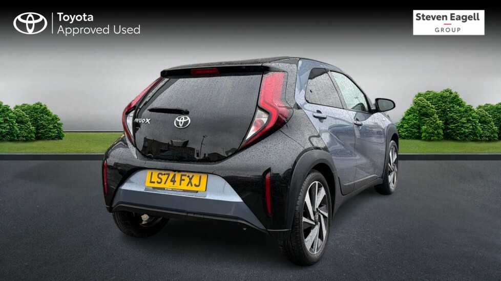 Toyota Aygo X 1.0 Vvt-i Edge Hatchback X-shift Euro 6 LS74FXJ Grey #2