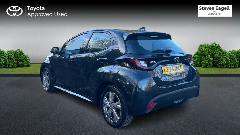 Toyota Yaris 1.5 Vvt-h Icon Hatchback Hybrid E-cvt E LF74NMY Black #4